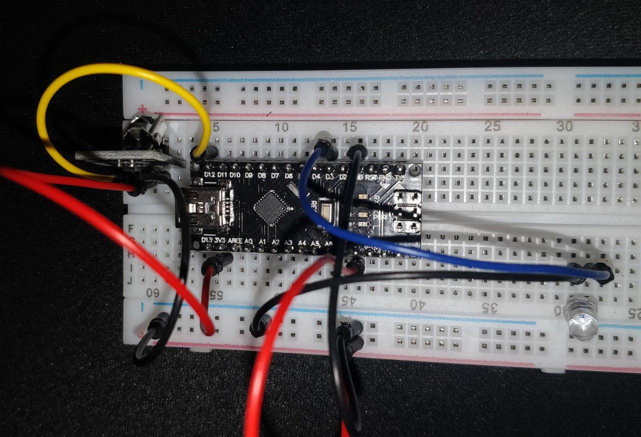A photo showing an Arduino Nano, and an IR receiver